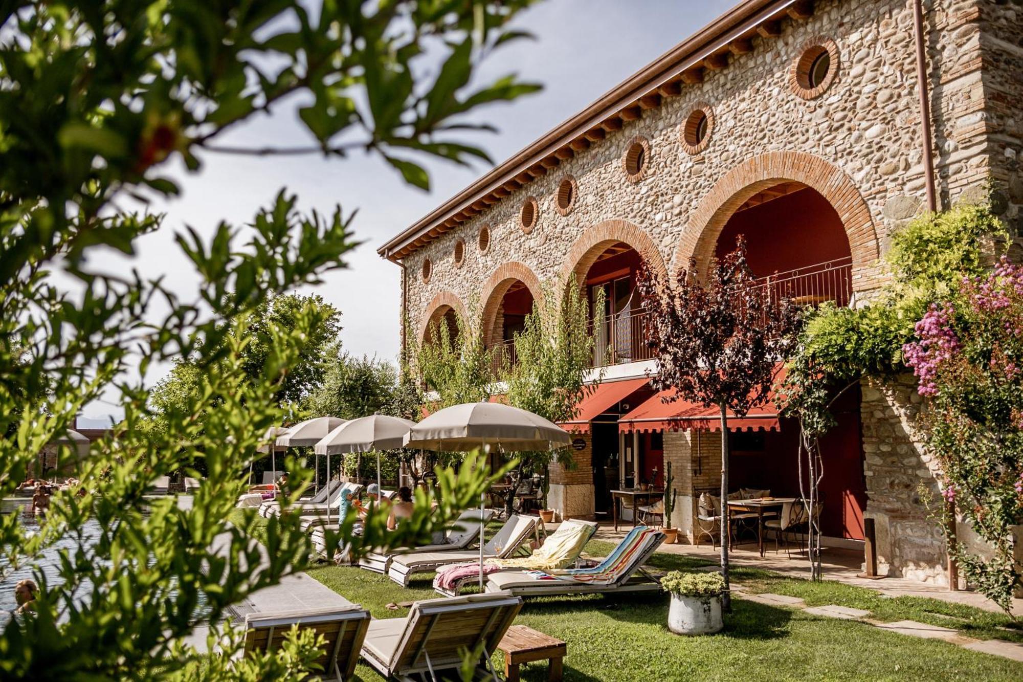 Le Greghe Suites Lazise Esterno foto