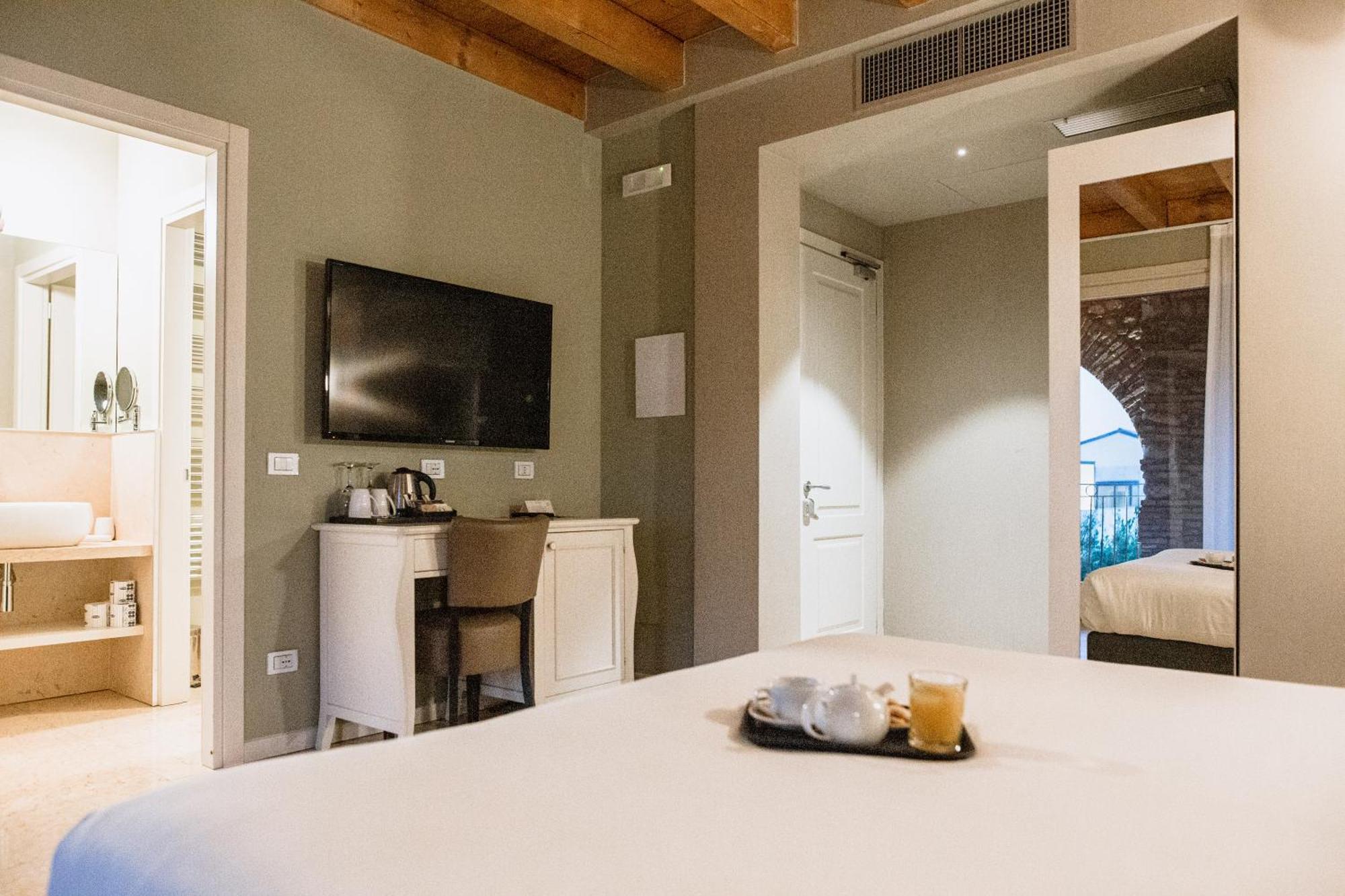 Le Greghe Suites Lazise Esterno foto