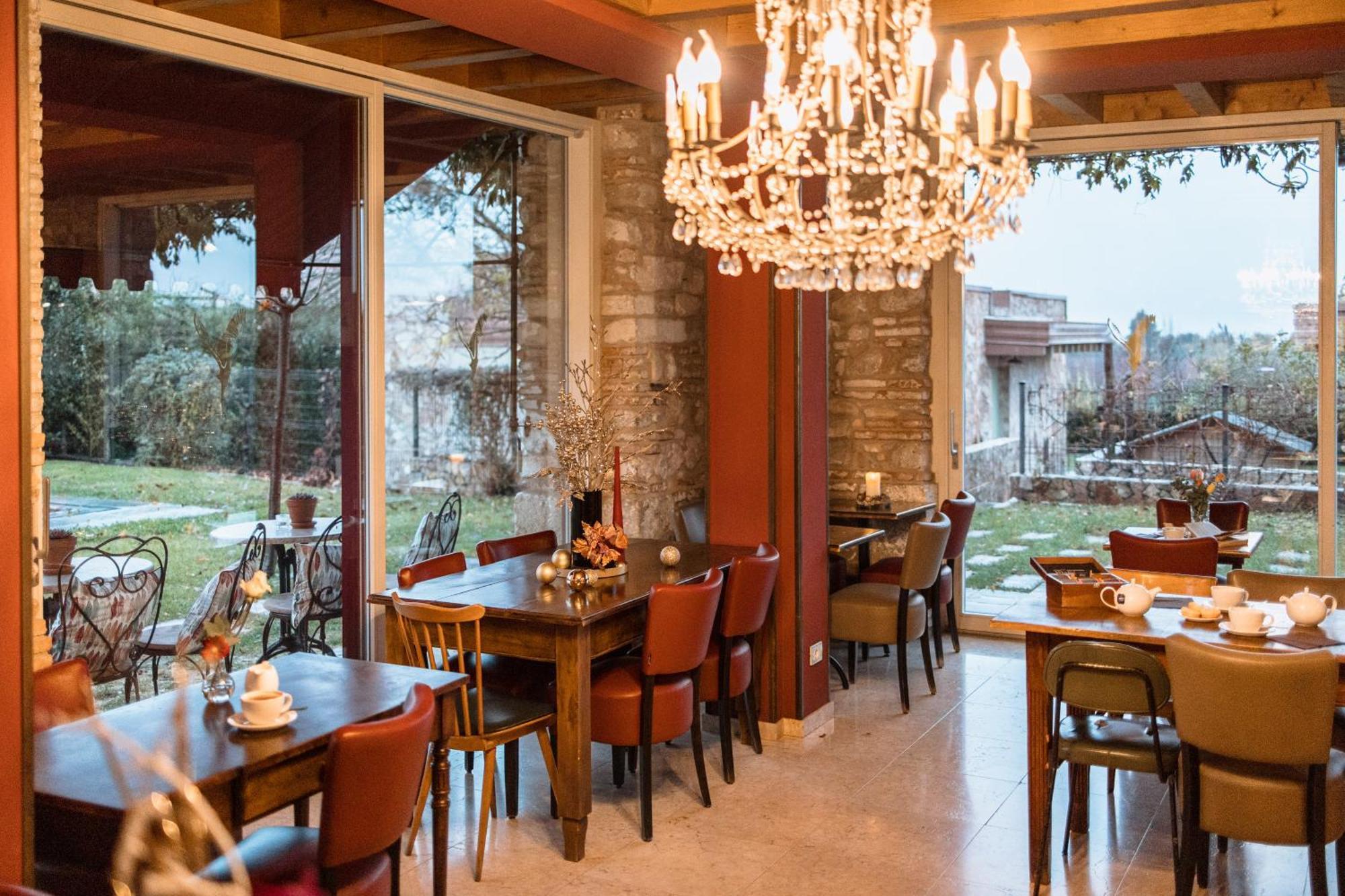 Le Greghe Suites Lazise Esterno foto