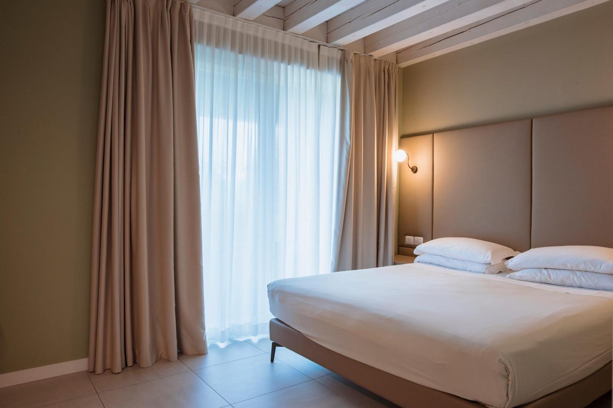 Le Greghe Suites Lazise Esterno foto