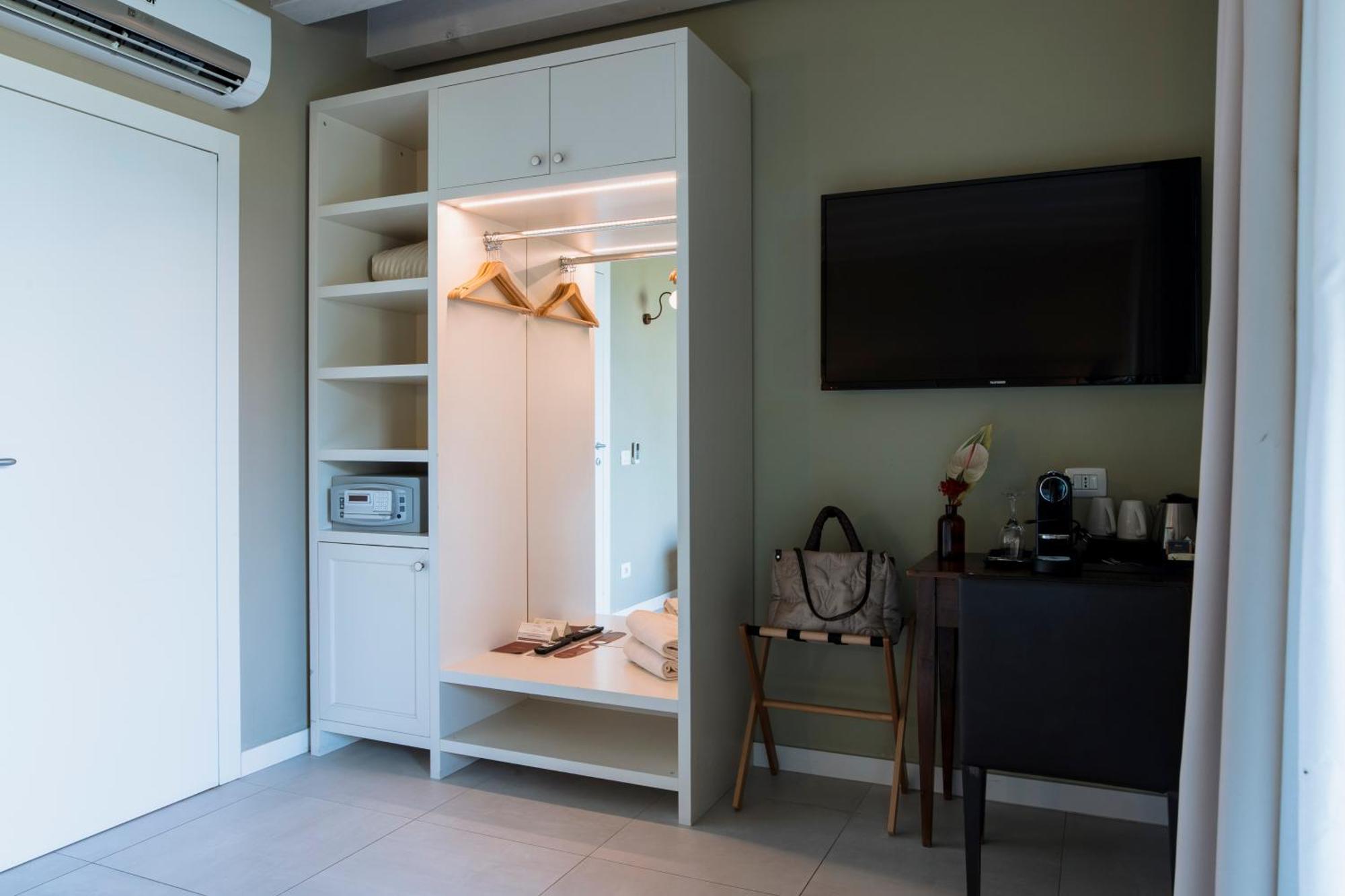 Le Greghe Suites Lazise Esterno foto