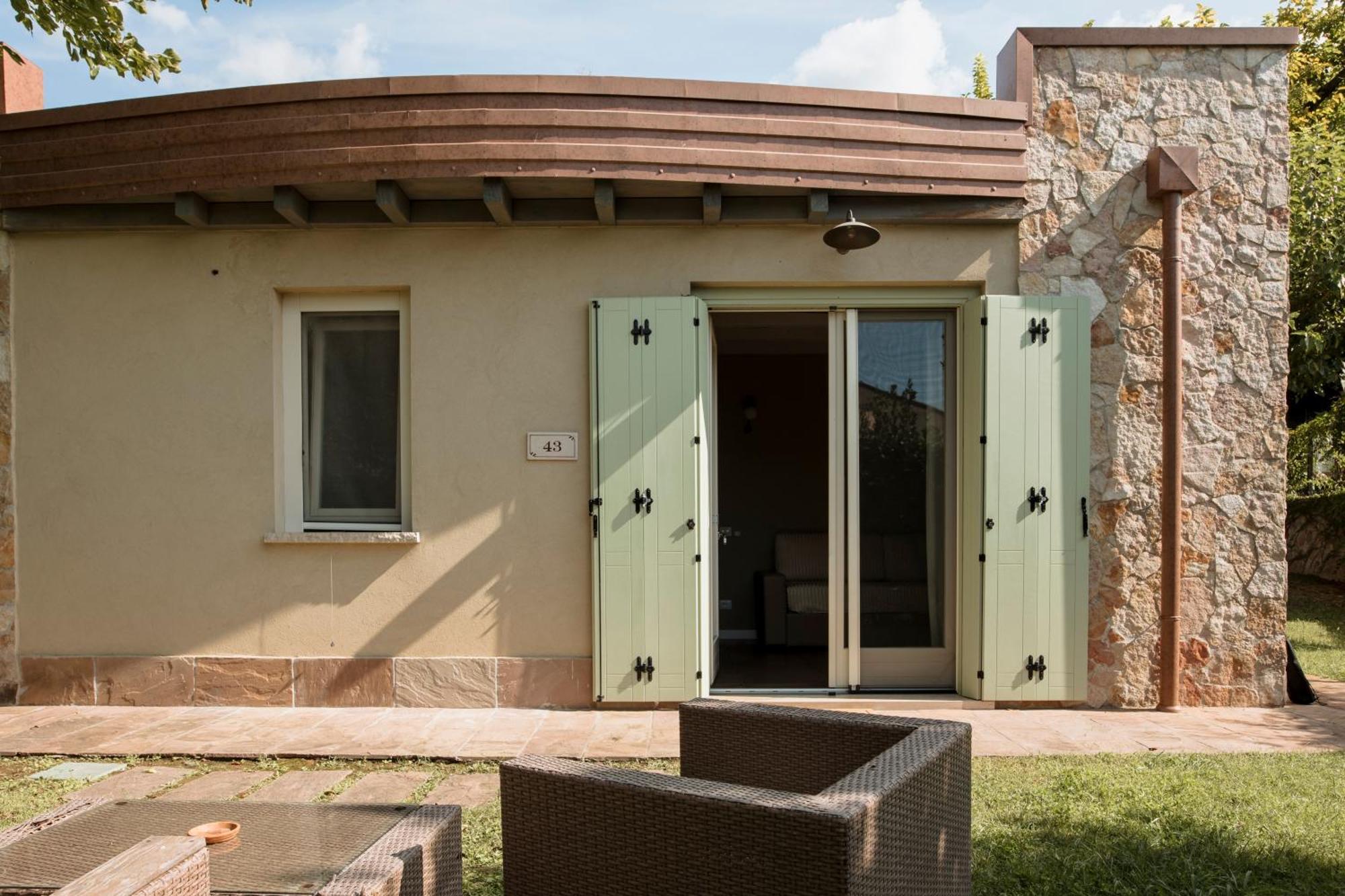 Le Greghe Suites Lazise Esterno foto
