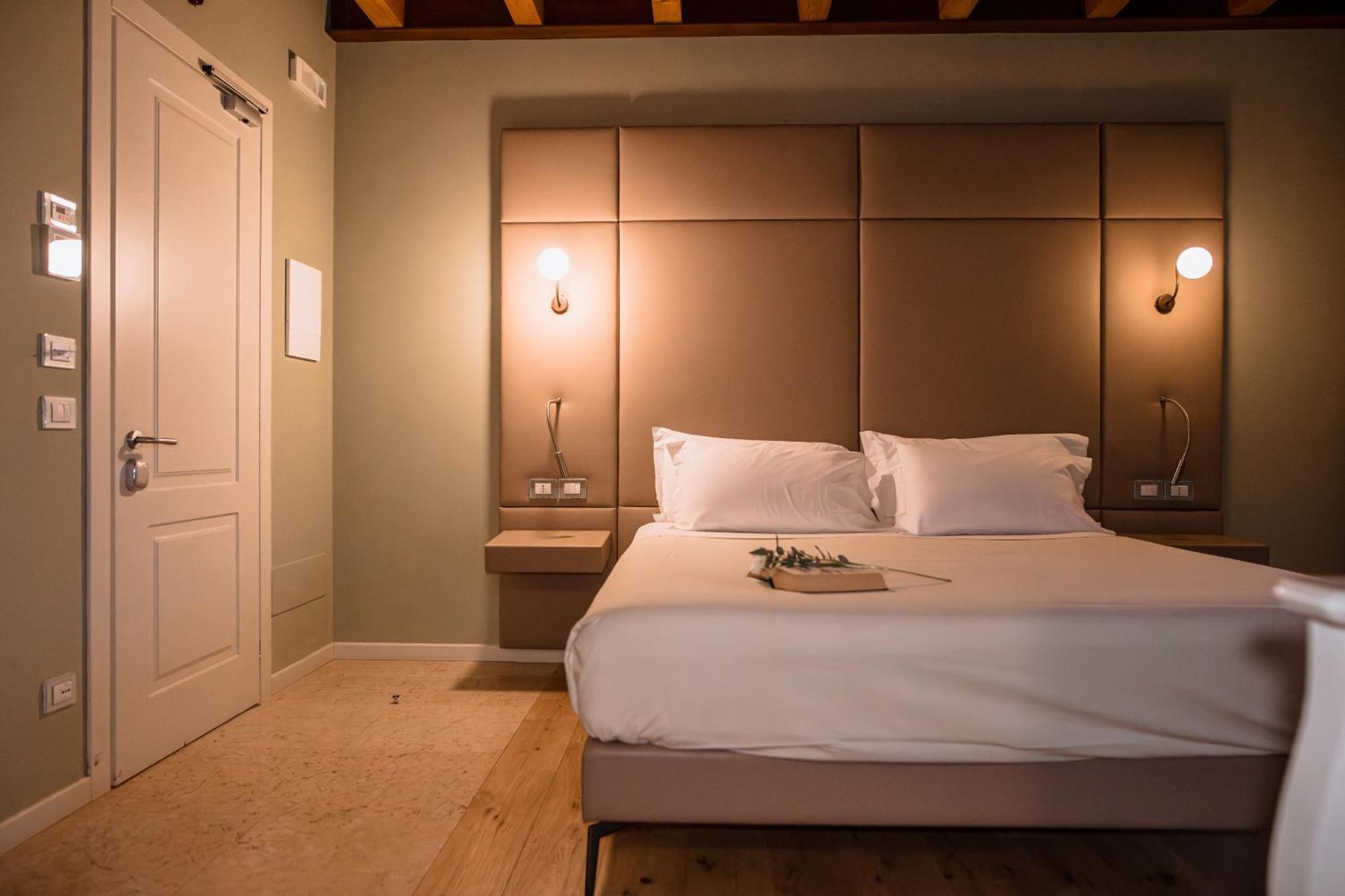 Le Greghe Suites Lazise Esterno foto